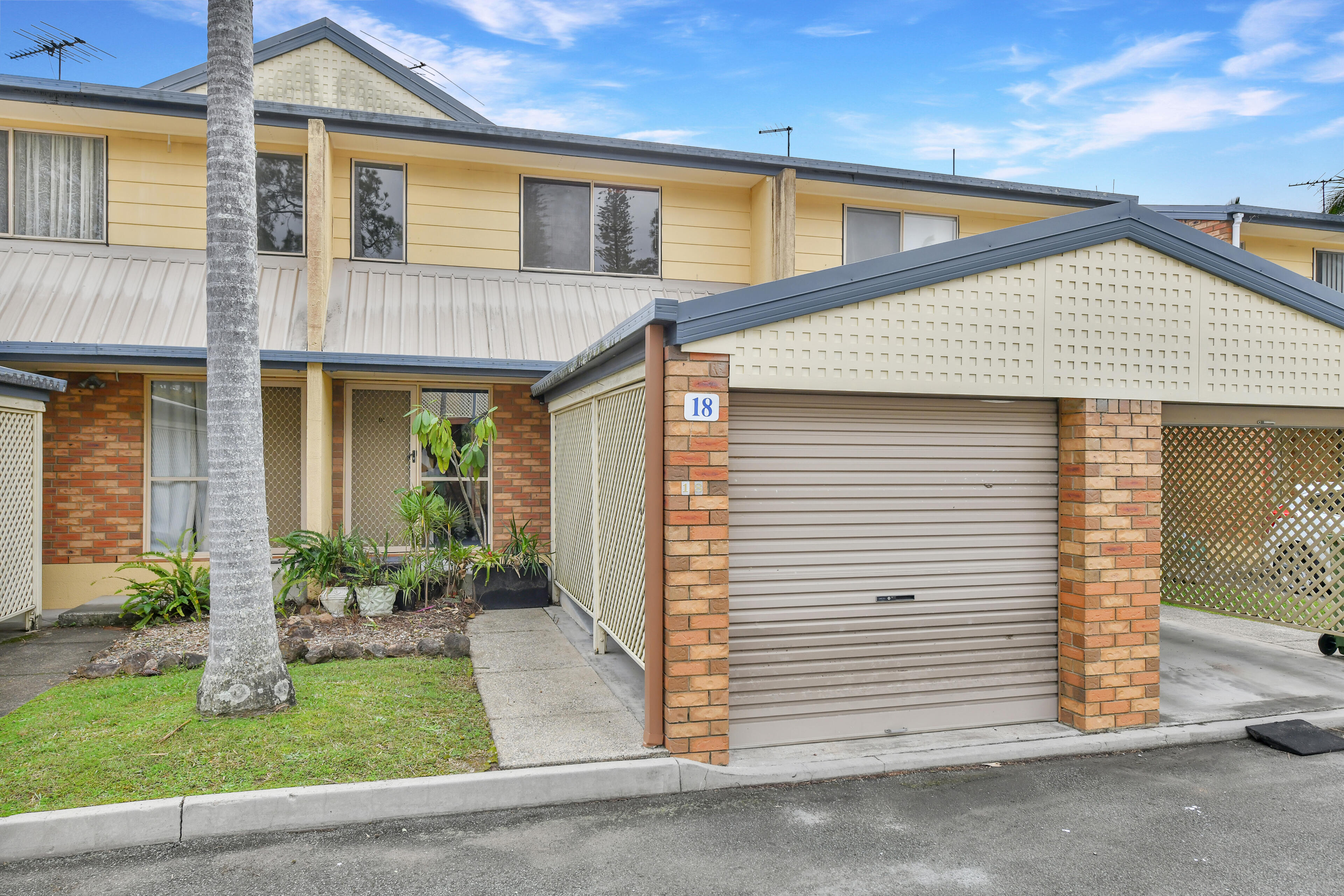 18/8 Briggs Road, Springwood Front exterior of 18/8 Briggs Road, Springwood
